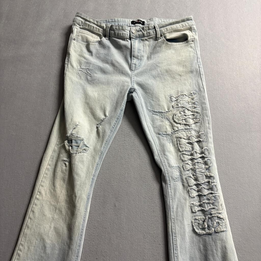 Encrypted Distressed Jeans Mens 34 Light Wash Ripped Graphic Patch Denim