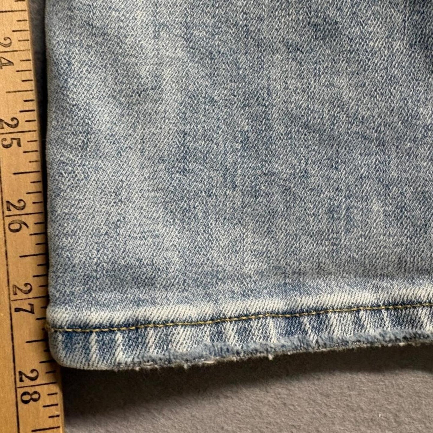 American Eagle Airflex Athletic Fit Distressed Jeans Mens 40x30 Light Wash Blue