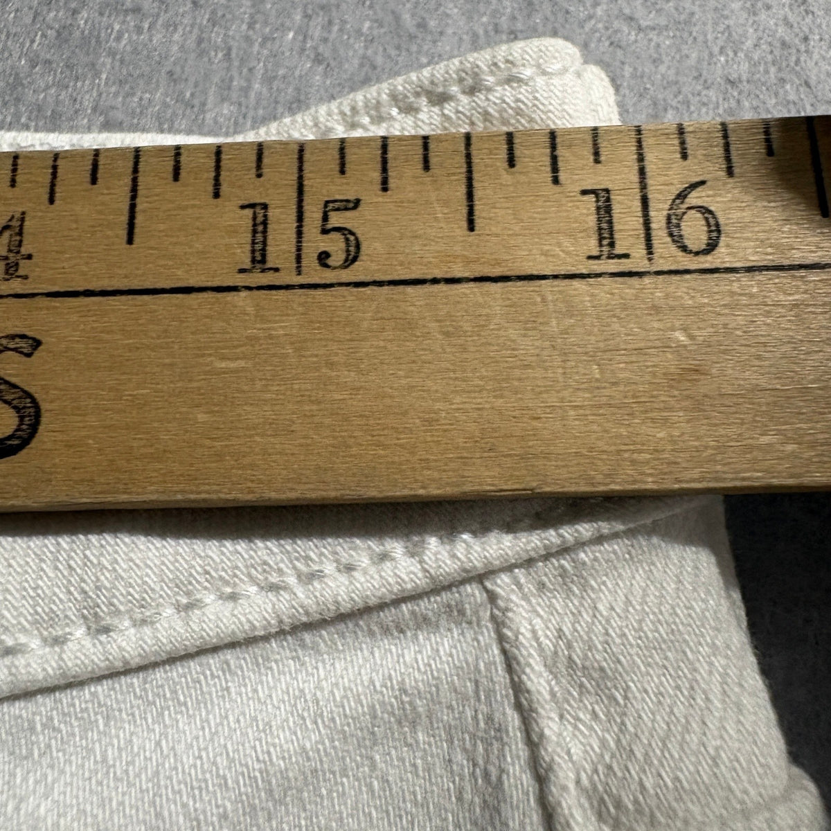 American Eagle Super Stretch Skinny Jeans Womens 12 Regular White Distressed
