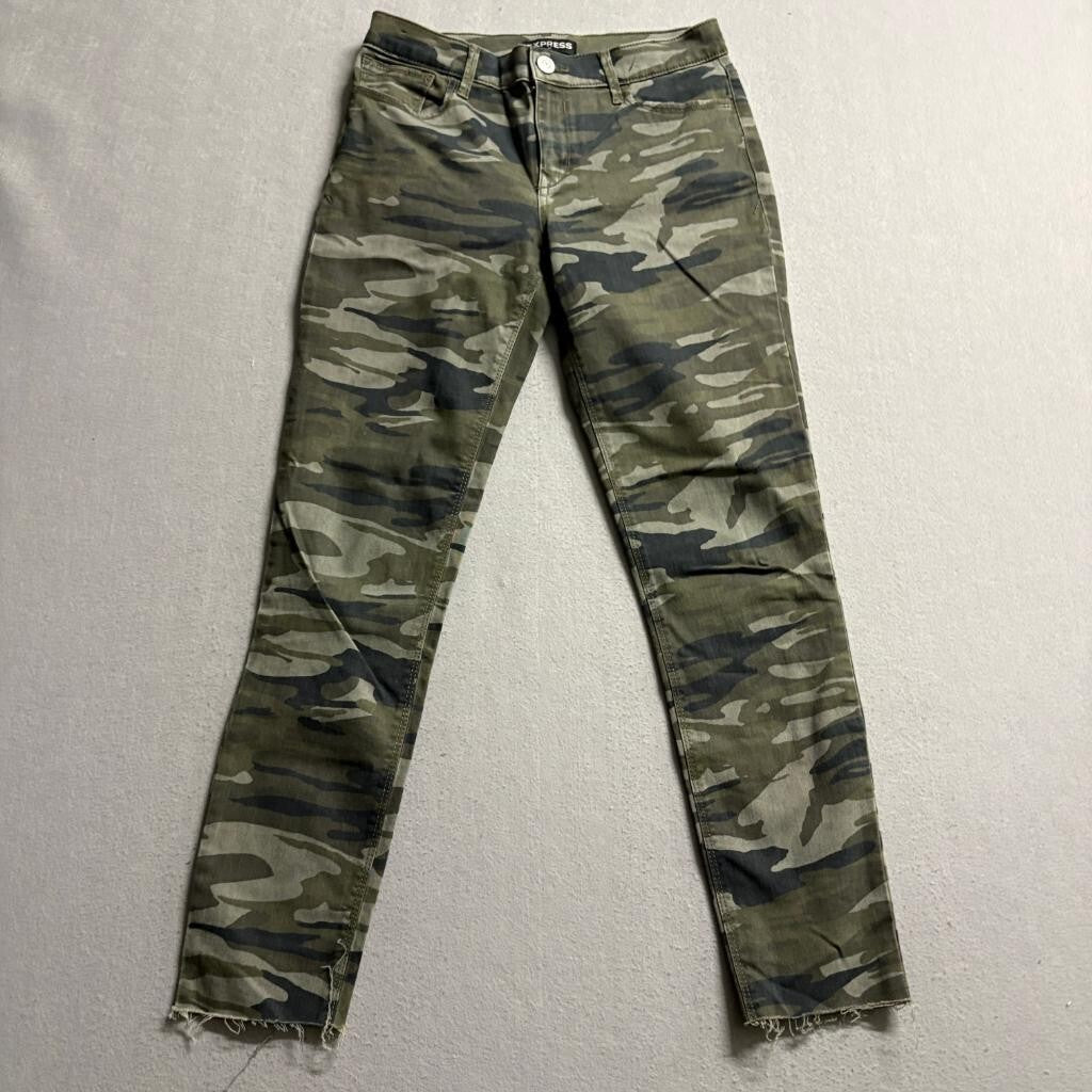 Express Jeans Womens 2 Green Camo Mid Rise Ankle Legging Raw Hem Stretch