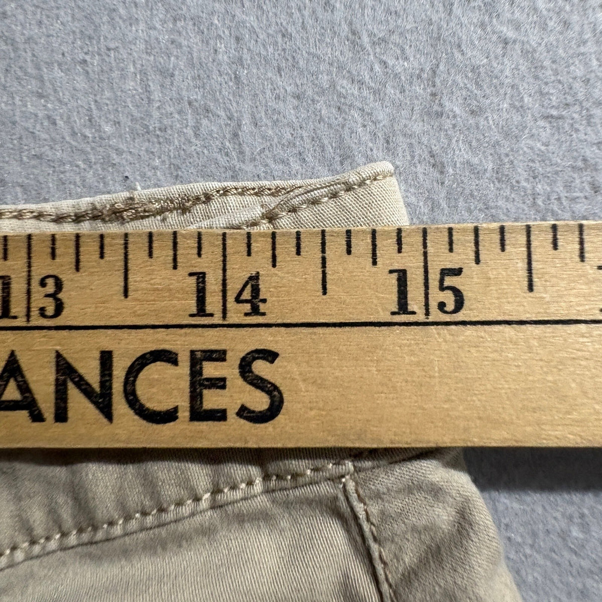 Croft & Barrow Bermuda Shorts Womens 10 Khaki Tan Stretch Natural Fit Capris