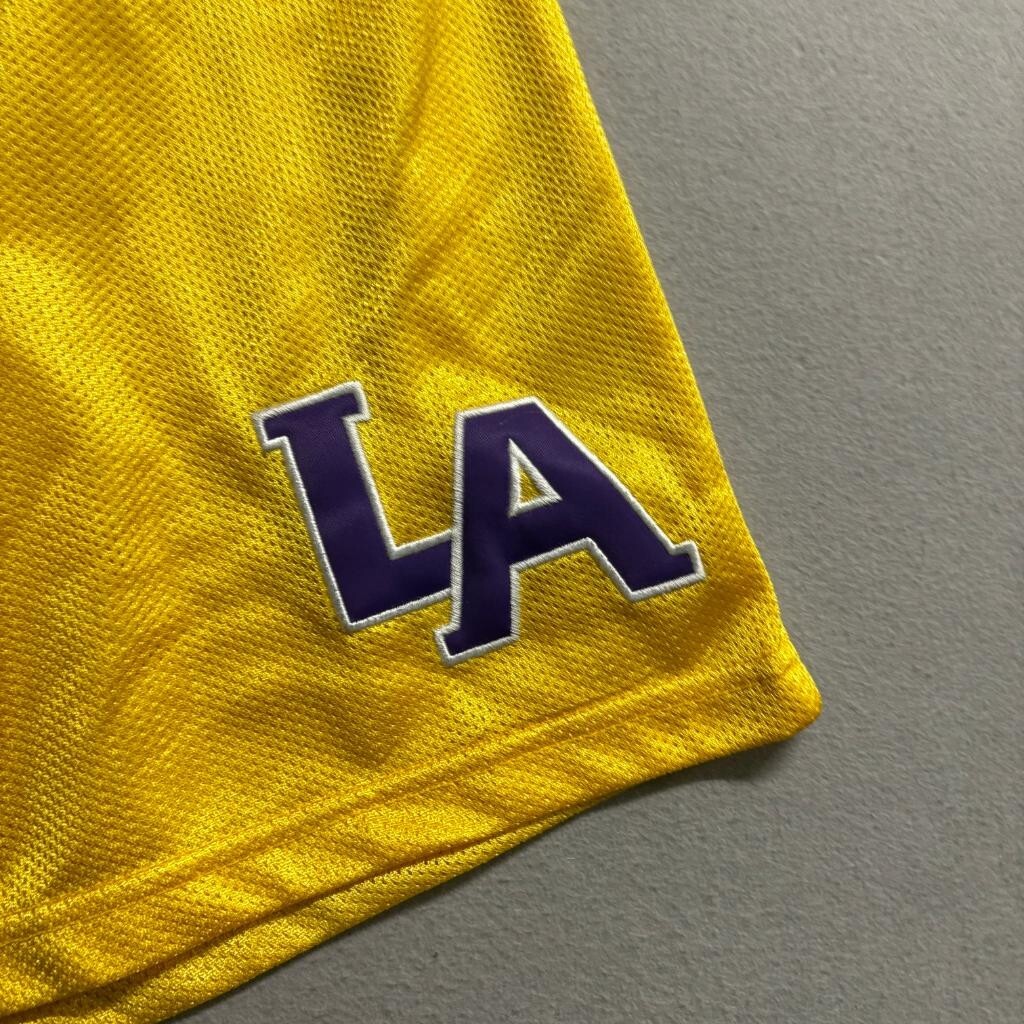 Barcode Future Fashion Pass LA Lakers Jersey and Shorts Set Mens XL Yellow Mesh