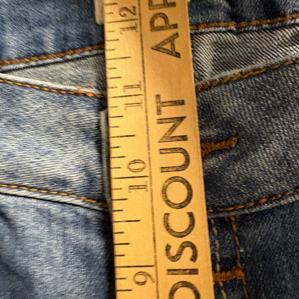 Dollhouse Mid Rise Capri Jeans Womens Size 13 Blue Distressed Button Fly Denim