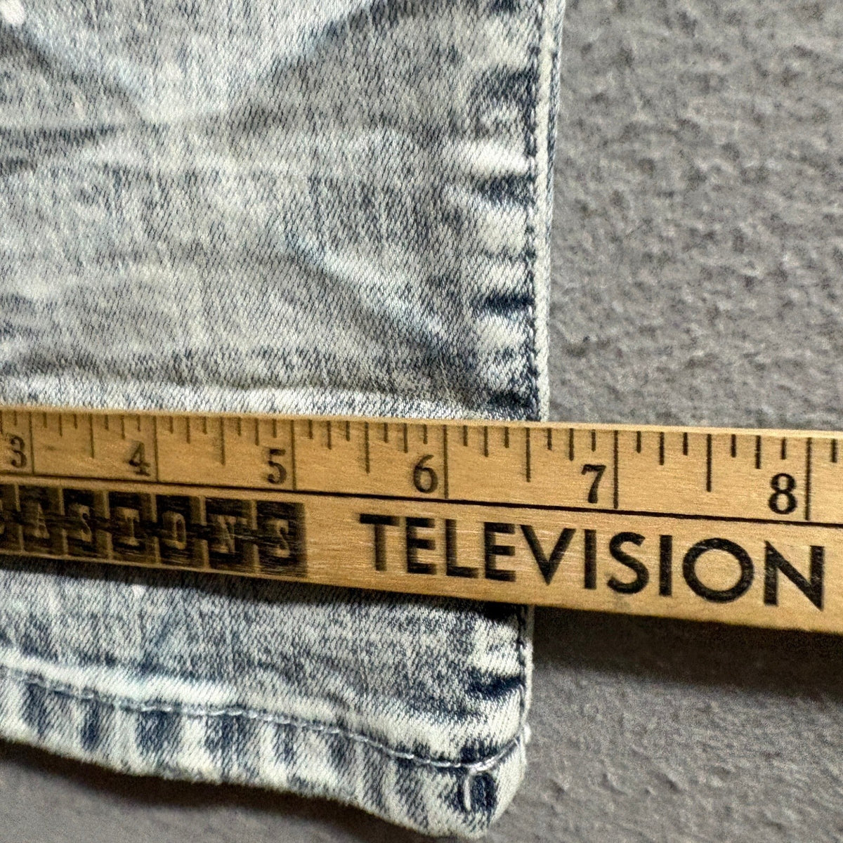 Rue21 Slim Taper Supreme Flex Jeans Mens 32x32 Distressed Acid Wash Blue Denim
