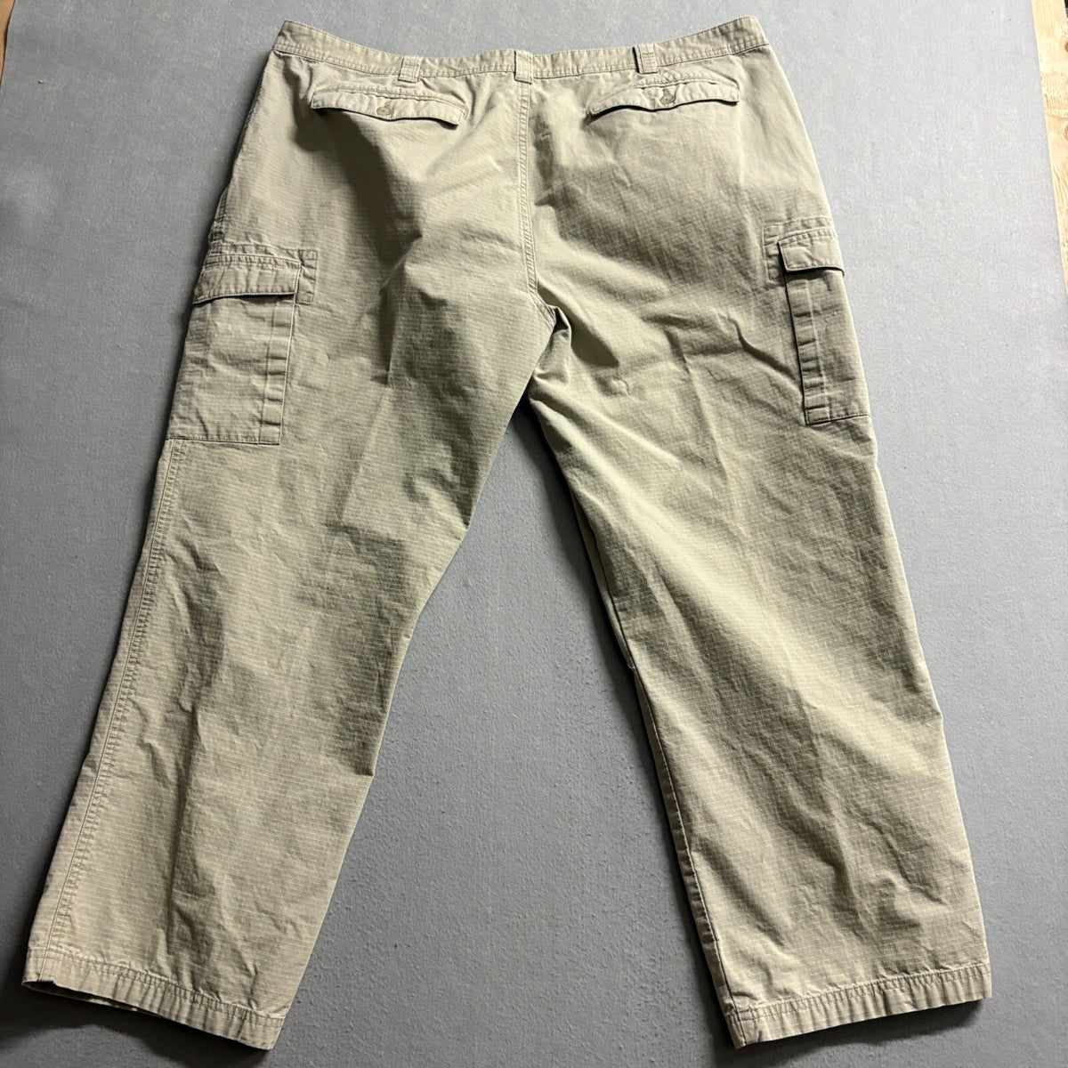 Cabelas Cargo Pants Mens 44x30 Tan Cotton Ripstop Classic Fit Outdoor Hiking