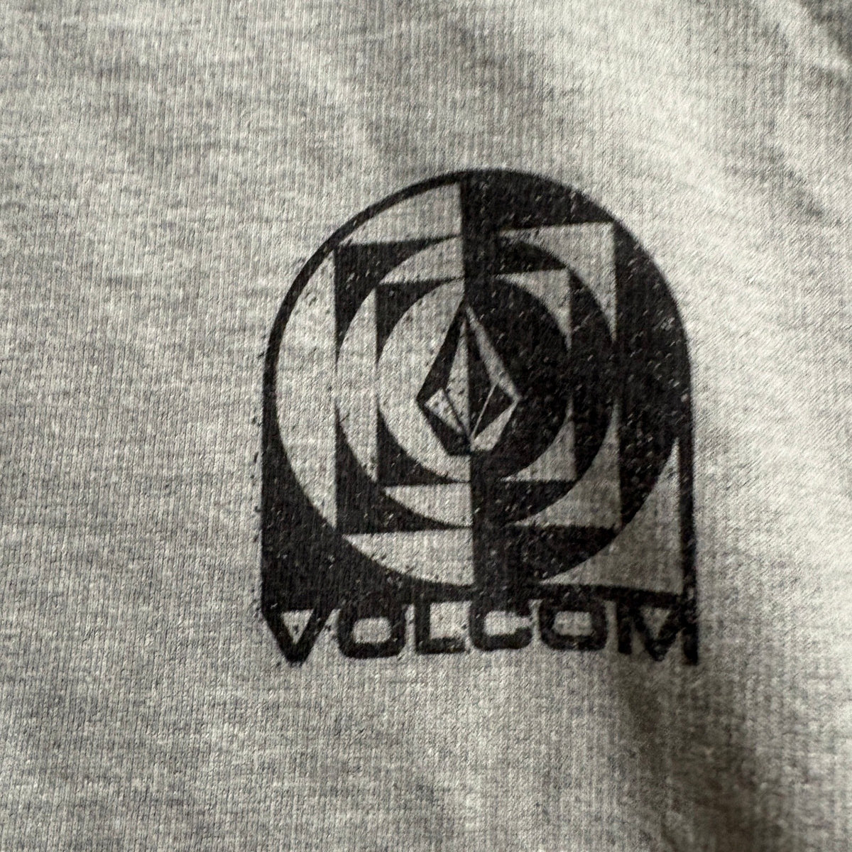 Volcom Mens XL Sweatshirt Gray Stone Graphic Crewneck Pullover Skate Sweater