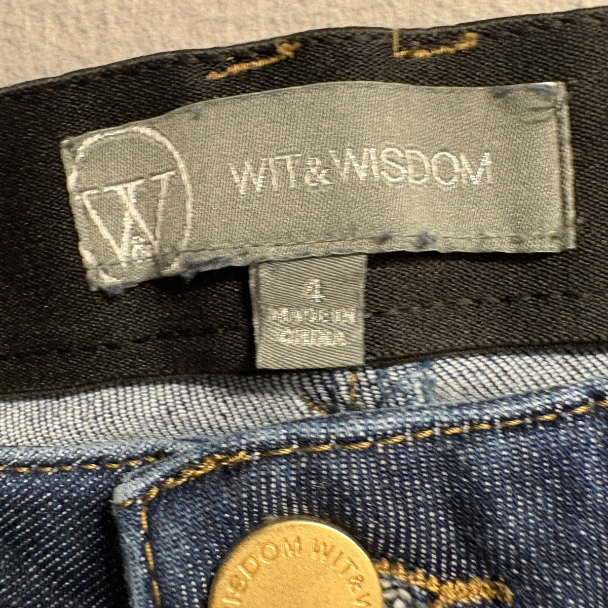 Wit & Wisdom Ab-solution Straight Leg Jeans Womens Size 4 Blue Raw Hem Stretch