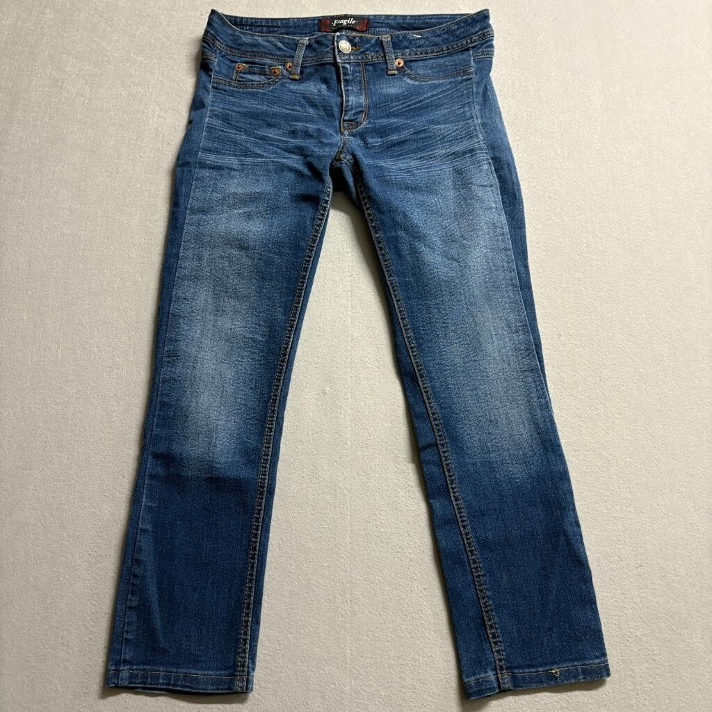 Fragile Blue Jeans Womens Skinny Straight Blue Denim Jeans Size 26 Inseam 26