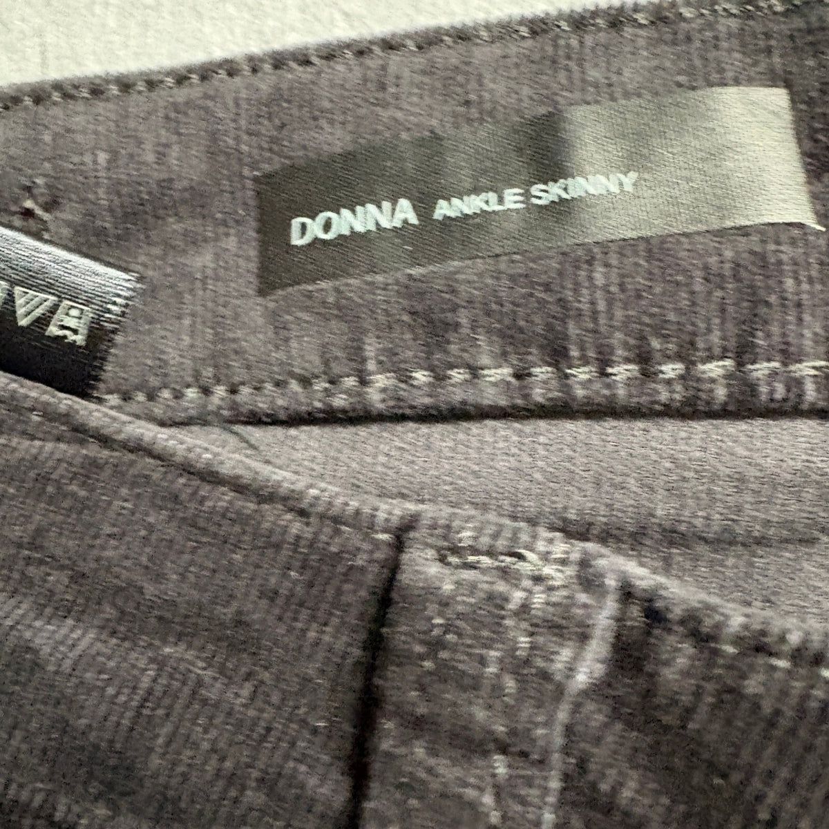 Kut From The Kloth Donna Ankle Skinny Corduroy Pants Womens Size 6 Charcoal Gray