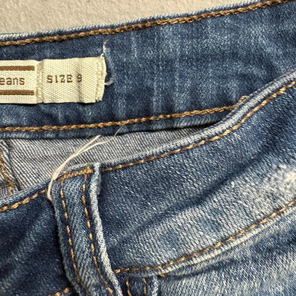 I & M Premium Jeans Womens Size 9 Blue Mid Rise Distressed Ripped Knee Skinny