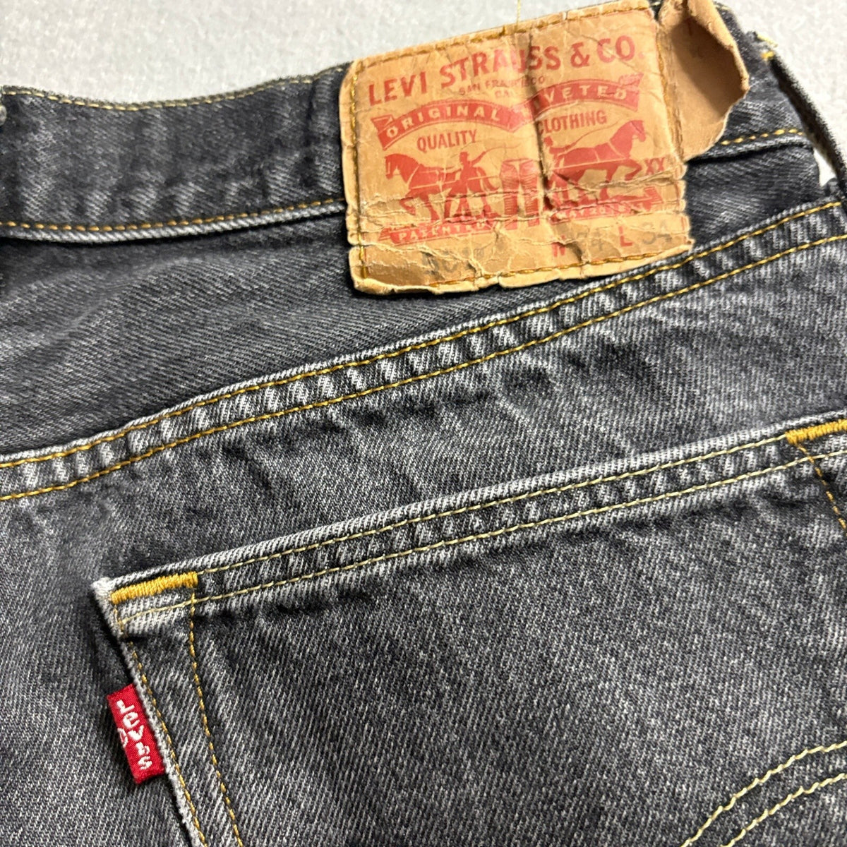 Levi's 501 Original Fit Jeans Mens 34x34 Grey Black Denim Button Fly Pants