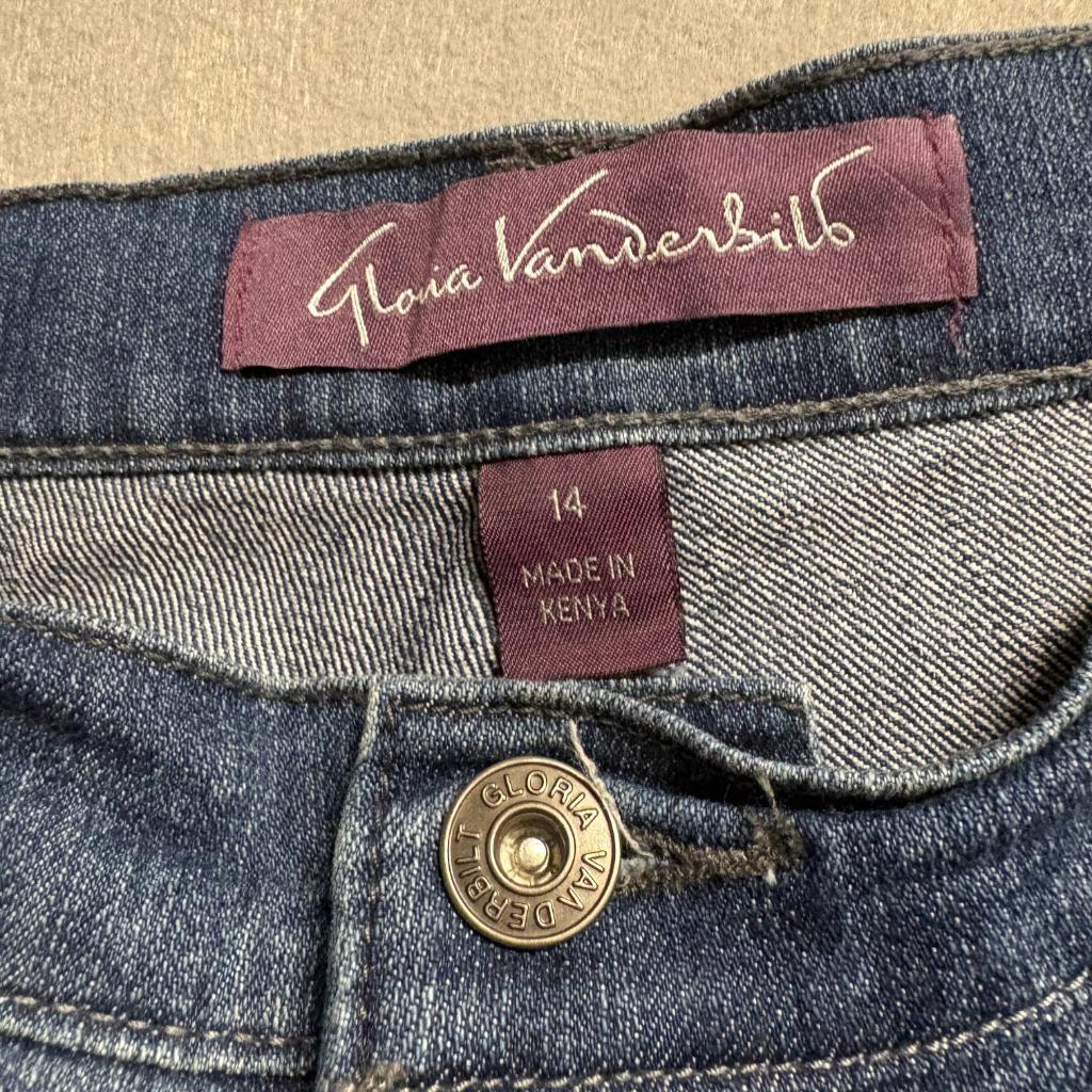Gloria Vanderbilt Amanda Capri Jeans Womens 14 Blue Denim Stretch Cuffed Crop
