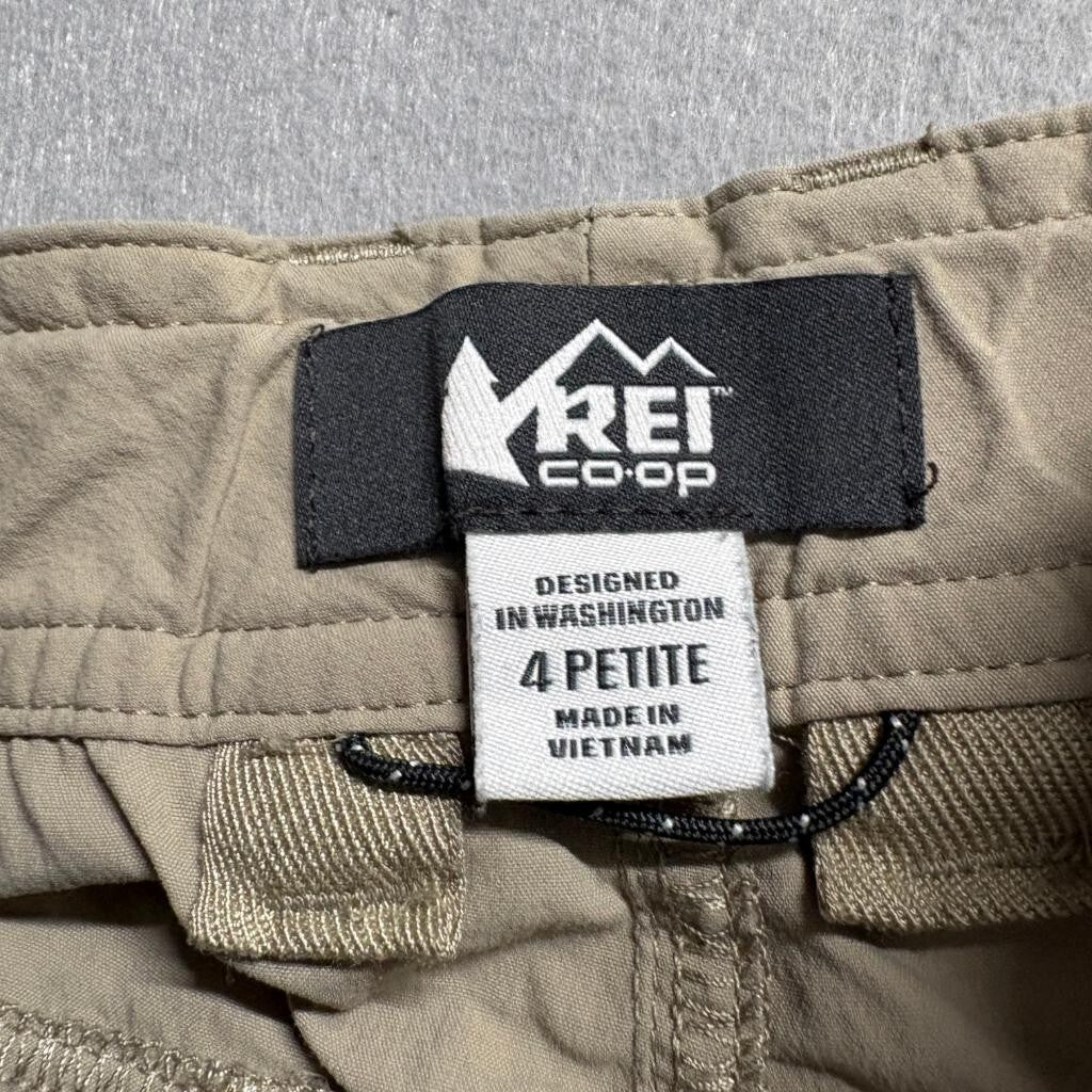 REI Co-op Sahara Convertible Pants Womens 4 Petite Beige Nylon Stretch Hiking