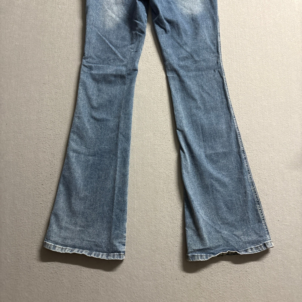 Fashion Nova High Waist Flare Jeans Womens Size 7 Blue Denim Stretch Bell Bottom