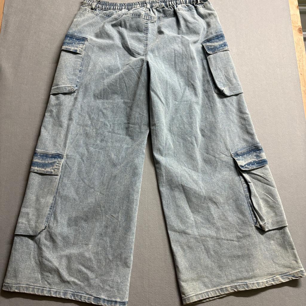 Madden NYC Womens Wide Leg Cargo Jeans Light Wash Rhinestone Accent Size 1X
