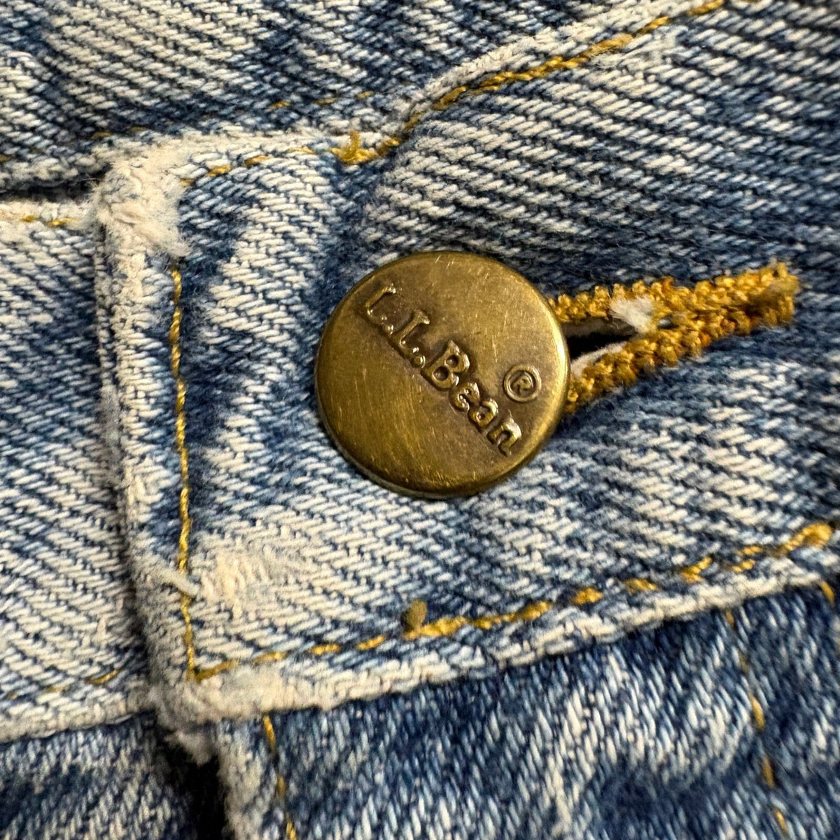 Vintage L.L. Bean Double Pleated Front Mom Jeans Light Wash Denim High Rise