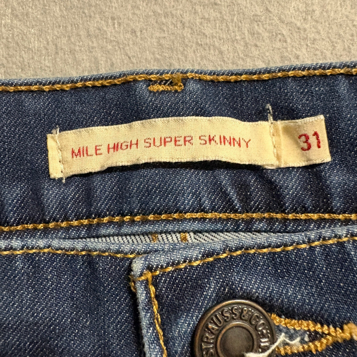 Levi's Premium Mile High Super Skinny Jeans Womens 31x30 Dark Wash Blue Denim