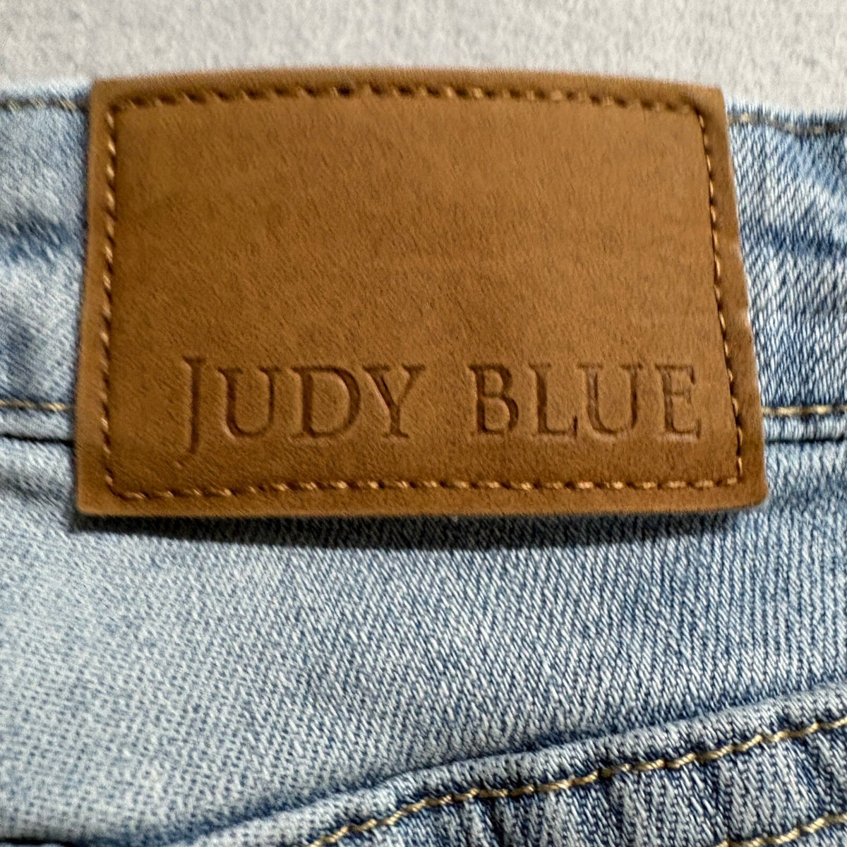 Judy Blue Distressed Raw Hem Ankle Jeans Size 7 / 28 High Rise Stretch Light