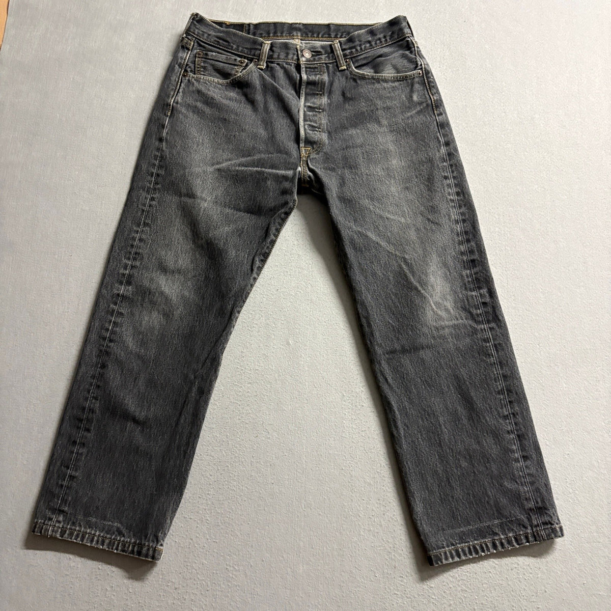 Levi's 501 Original Fit Jeans Mens 34x34 Grey Black Denim Button Fly Pants