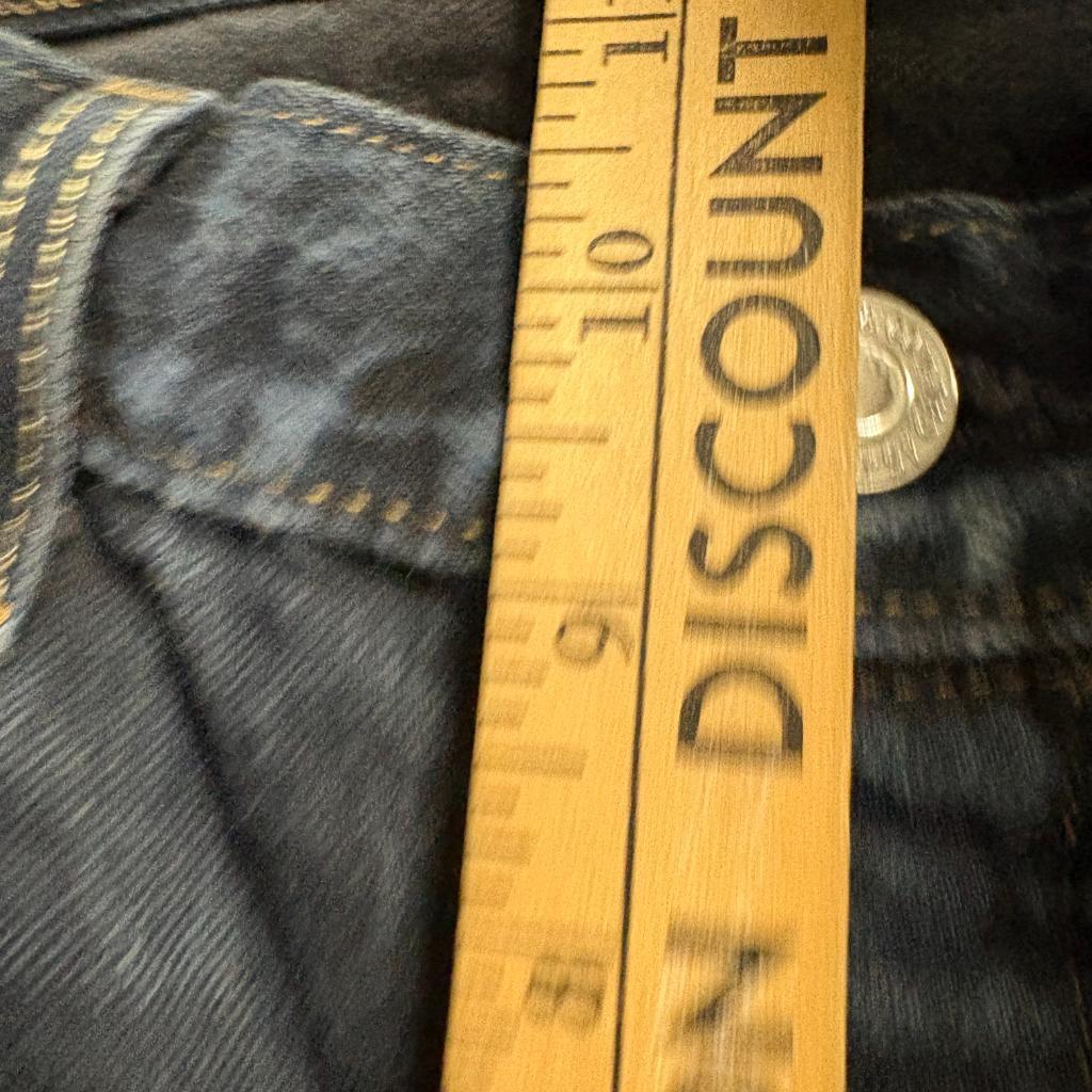 Levis Premium 501 Original Fit Jeans Mens 34x32 Dark Wash Button Fly Blue Denim