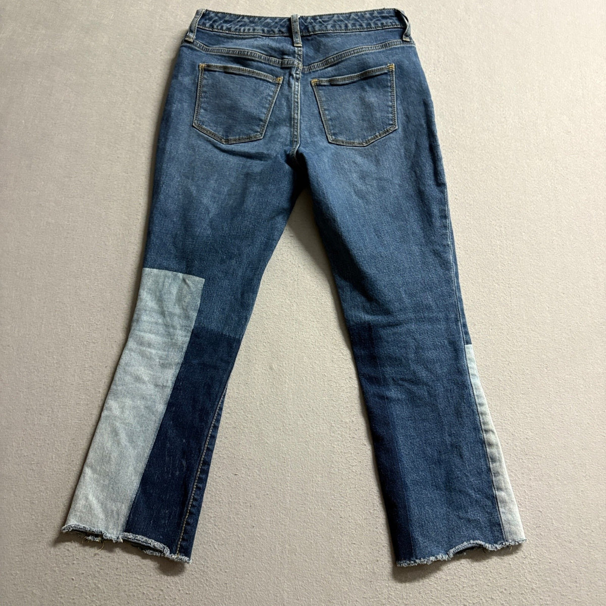Universal Thread Colorblock Crop Flare Jeans Womens Size 2 26R Blue Raw Hem