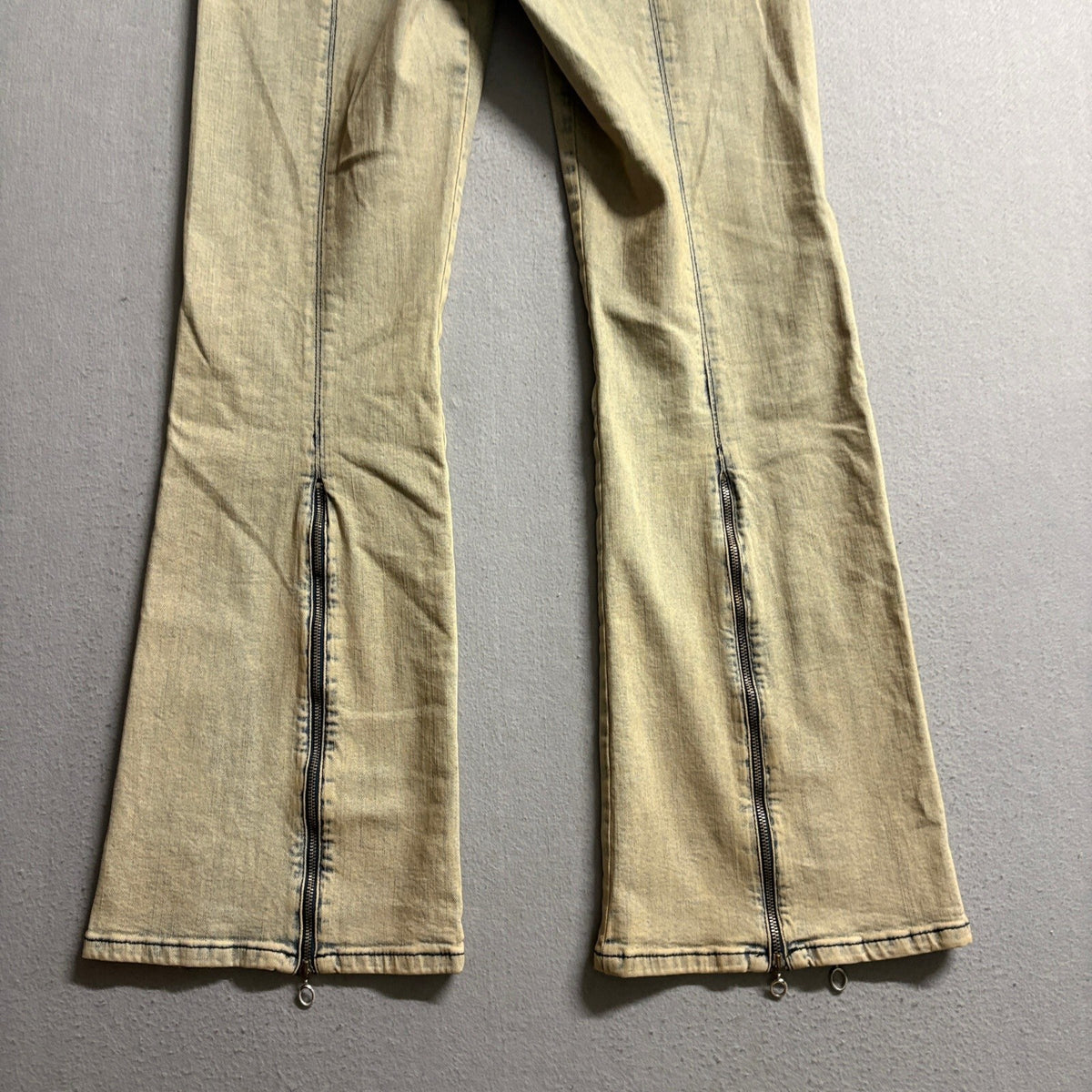 BDG Urban Outfitters Side Zipper Flared Jeans Womens Size 29 Acid Wash High Rise