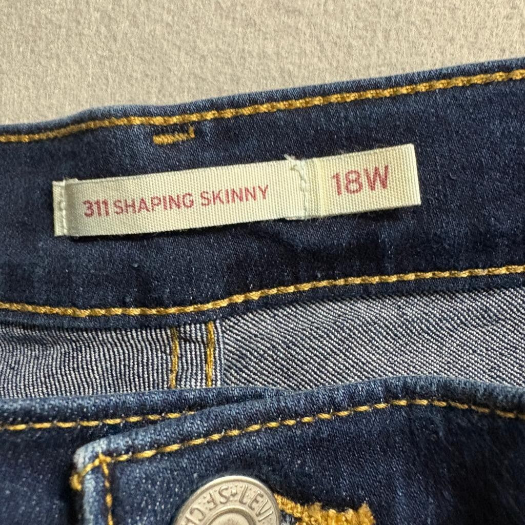 Levi's 311 Shaping Skinny Jeans Womens 18W S Dark Wash Stretch Blue Denim