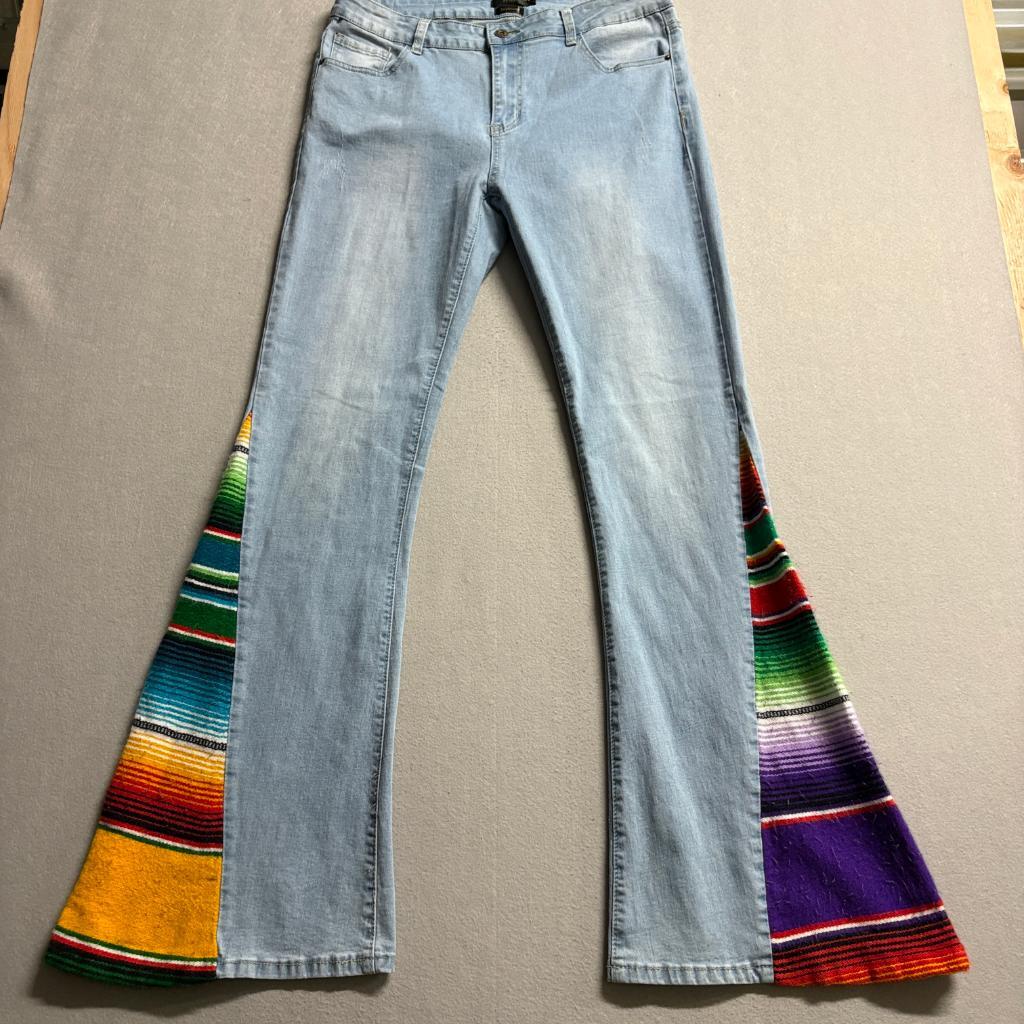 Lucky and Blessed L&B Serape Flare Jeans Womens 14 Light Wash Denim Bell Bottoms