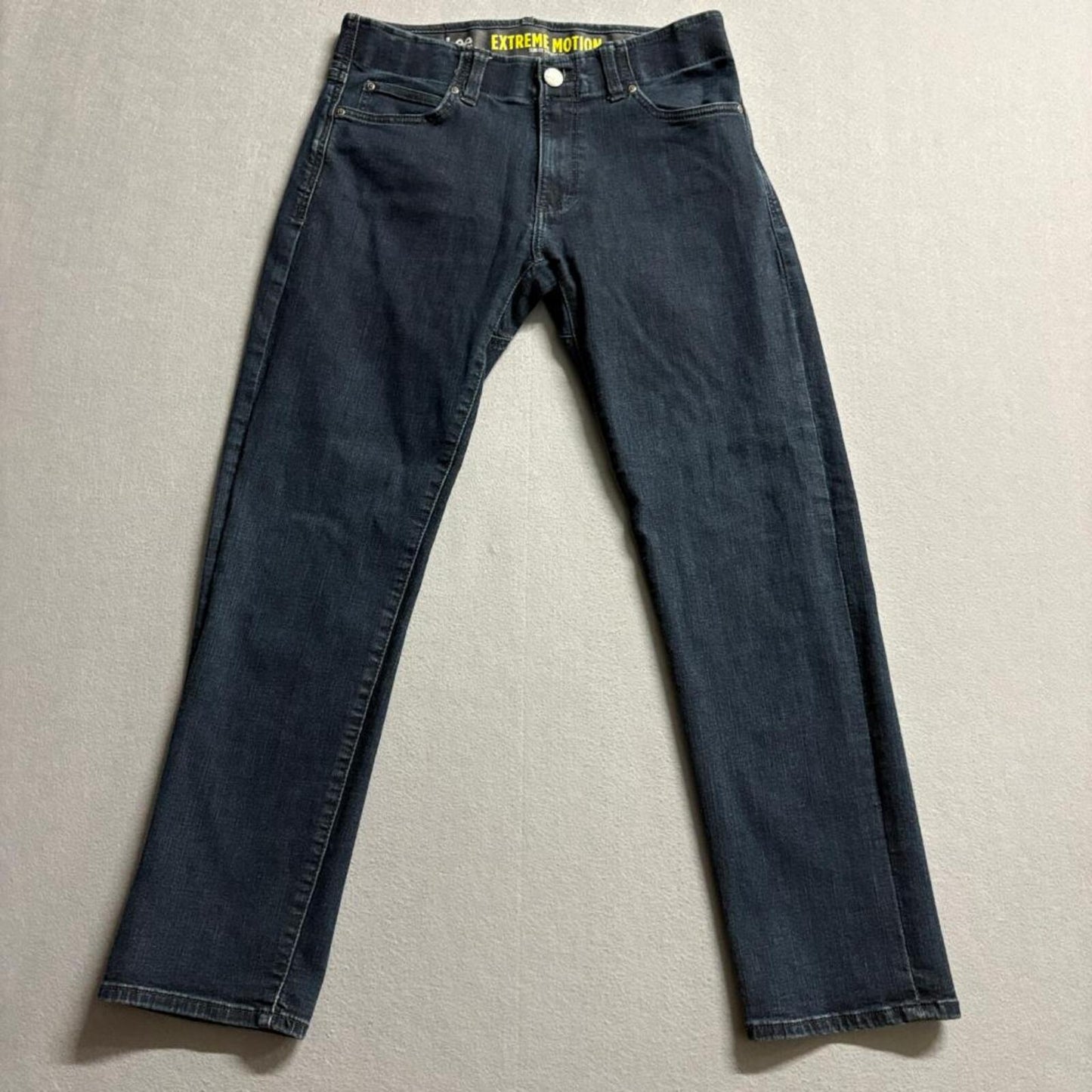 Lee Extreme Motion Slim Fit Straight Leg Jeans Mens 31x30 Dark Wash Stretch Blue