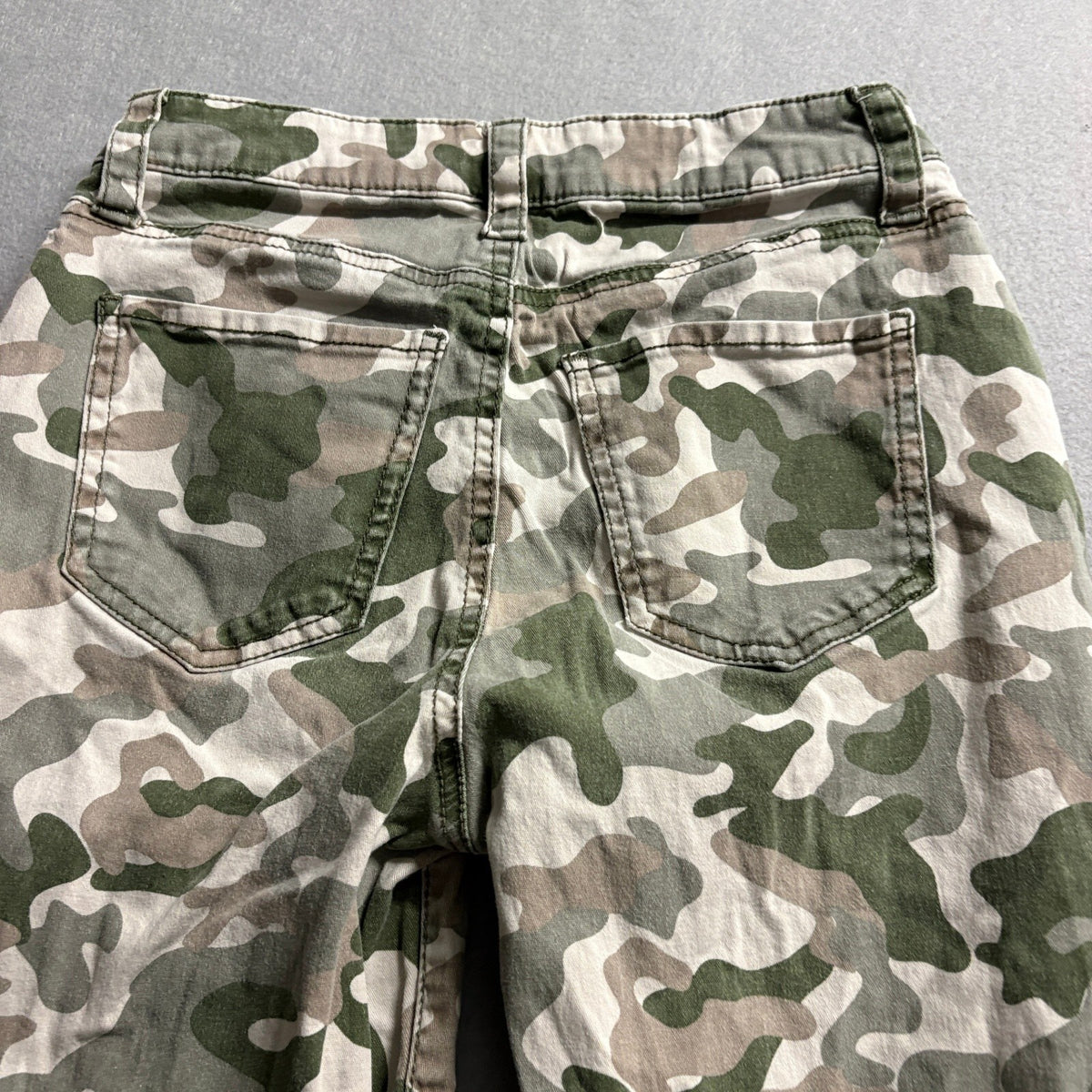 Celebrity Pink Womens Camo Cargo Pants Size 3/26 Green Camouflage Wide Leg