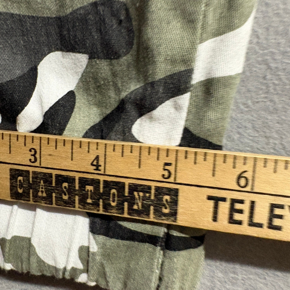 Almost Famous Camo Cargo Jogger Pants Womens Large Green Camouflage Utility