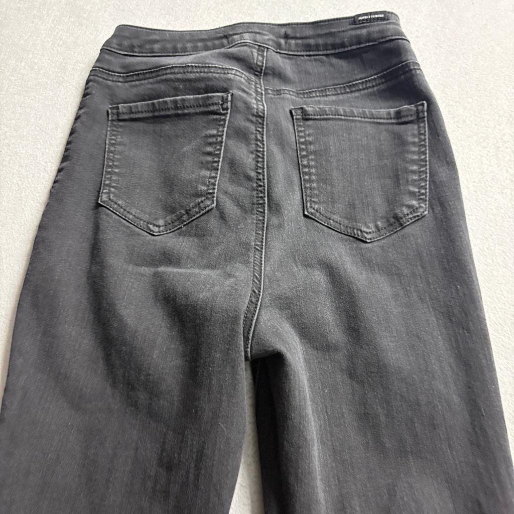 Almost Famous Flare Jeans Womens Size 5 Black High Rise Stretch Denim Bell
