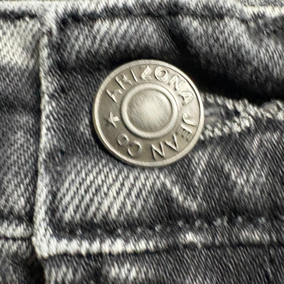 Arizona Jean Co Highest Rise Vintage Straight Jeans Womens Size 3 Gray Studded