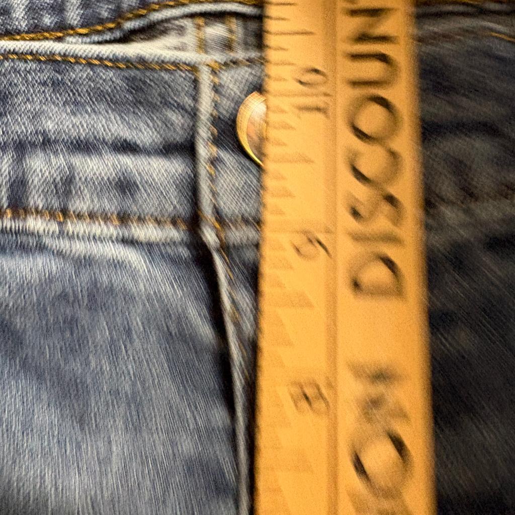 Member's Mark Jeans Mens 38x30 Blue Straight Fit Premium Stretch Denim TORN