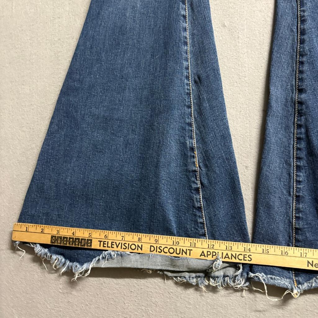 Hammer Jeans Los Angeles Womens Size 0 Extreme Flare Bell Bottom Raw Hem Stretch