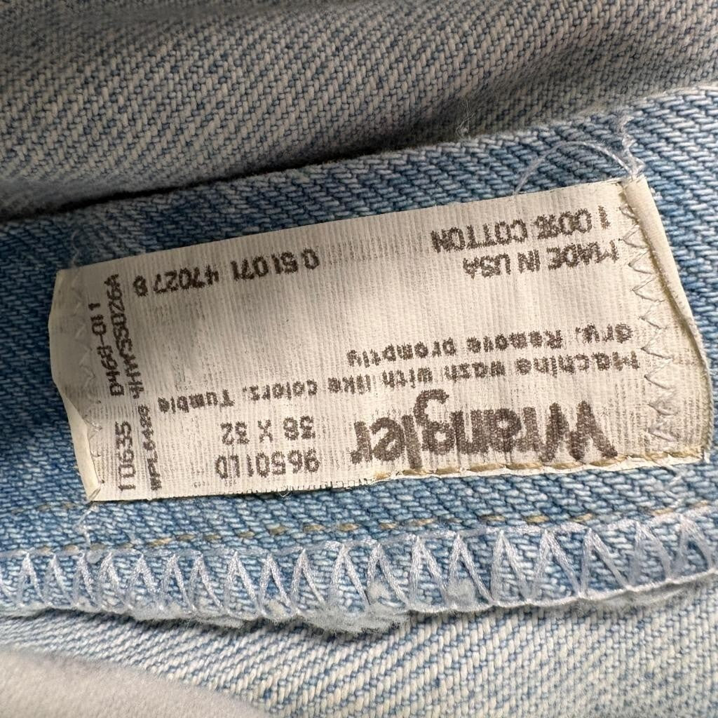 Vintage Wrangler Authentics Jeans Mens 36x32 Made in USA Light Wash Denim