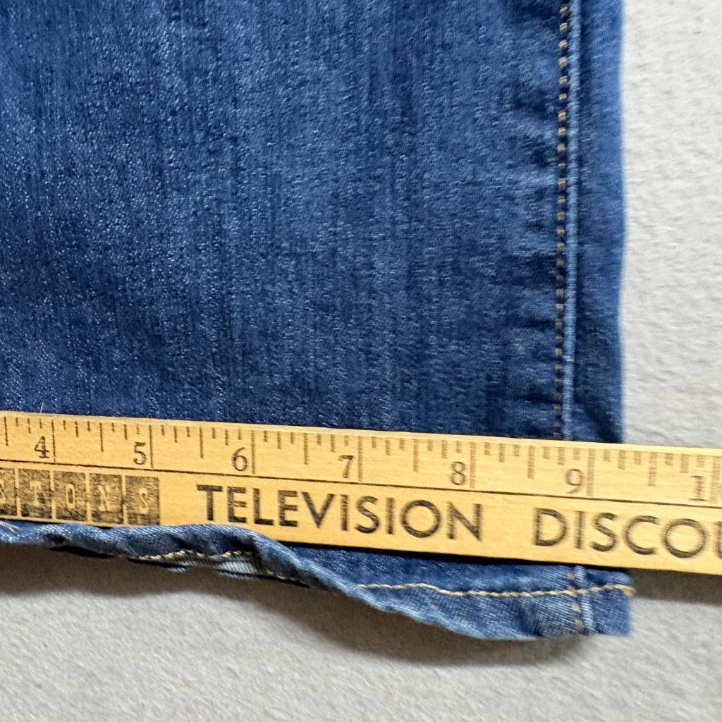 Signature by Levi Strauss Co Womens 16 Mid Rise Bootcut Jeans Blue Stretch W33