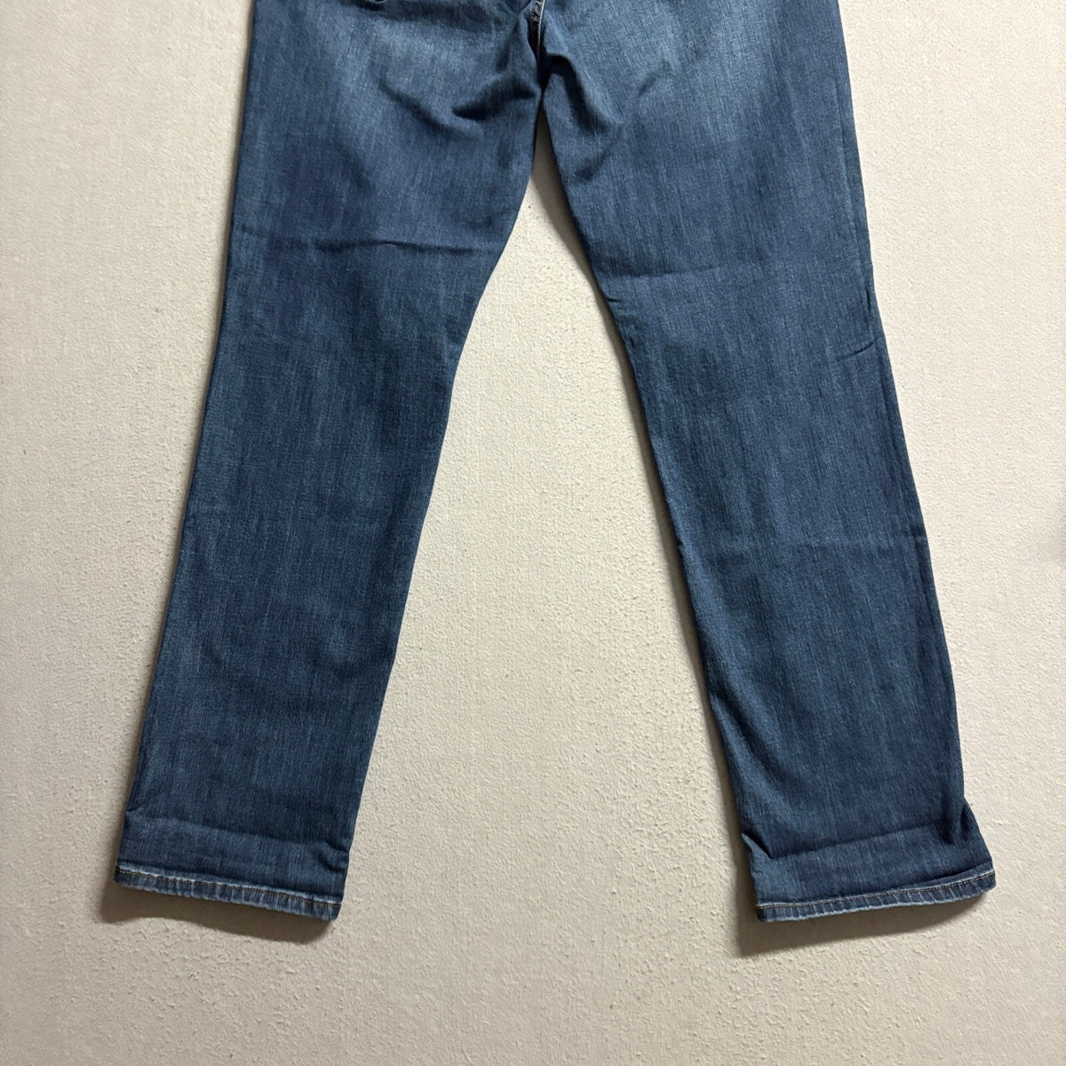 KUT from the Kloth Blue Jeans Womens Size 12 Straight Leg Medium Wash Stretch
