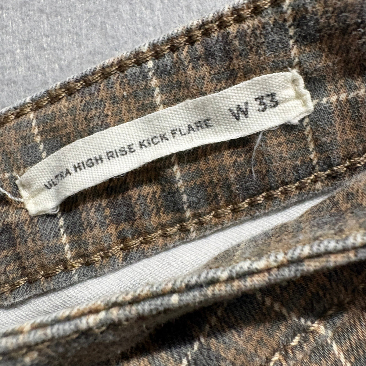 Cleo and Wolf Plaid Jeans Womens 33 Brown Ultra High Rise Kick Flare Stretch