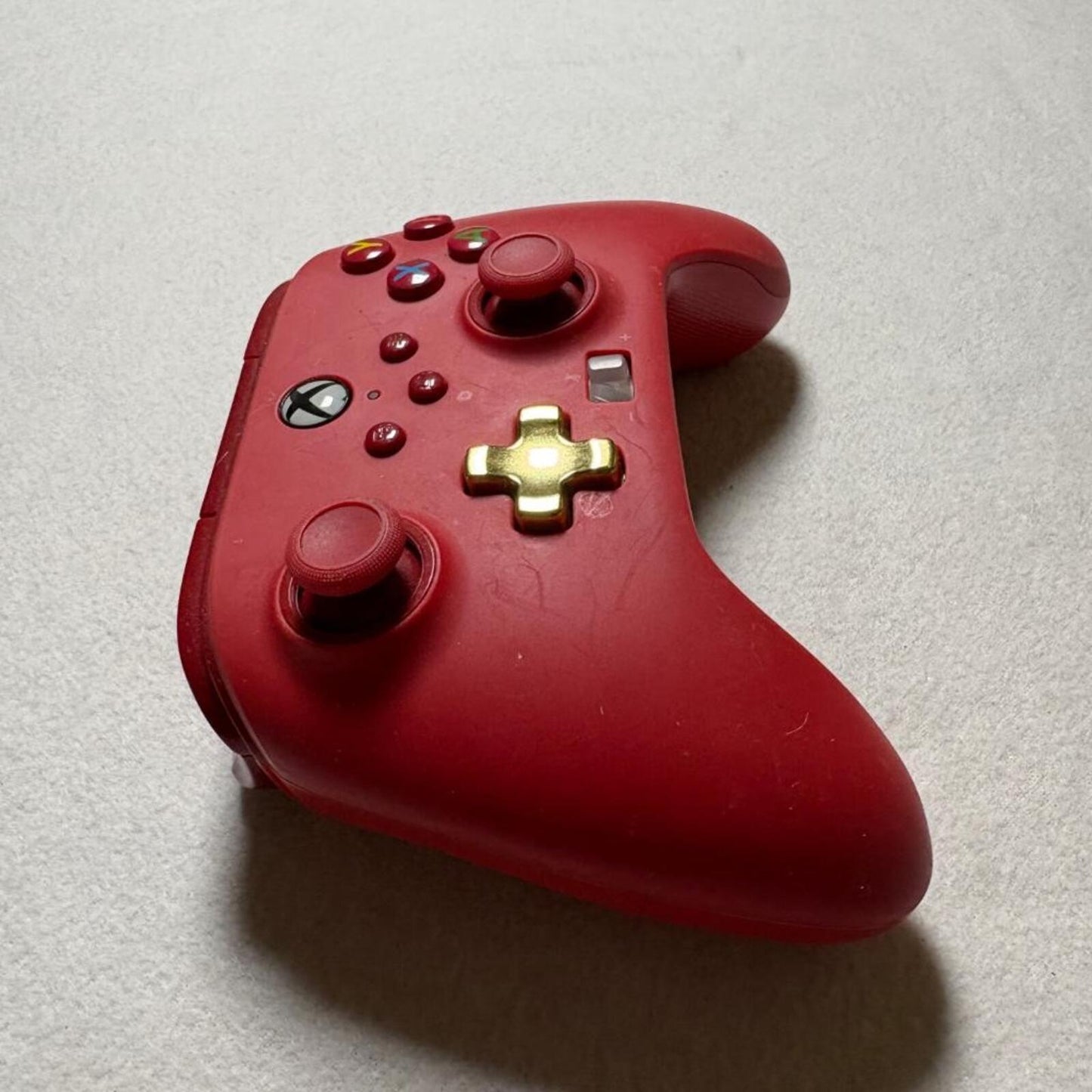 PowerA Wired Controller for Xbox Series X|S Xbox One Red Gold D-Pad 1518810-01
