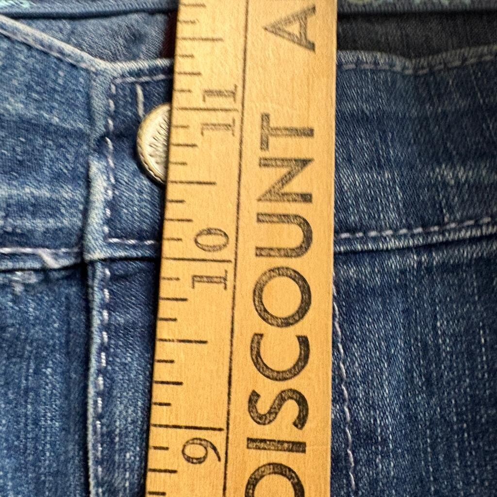 Gloria Vanderbilt Crop Jeans Womens 10 Blue Denim Embroidered Pockets Stretch