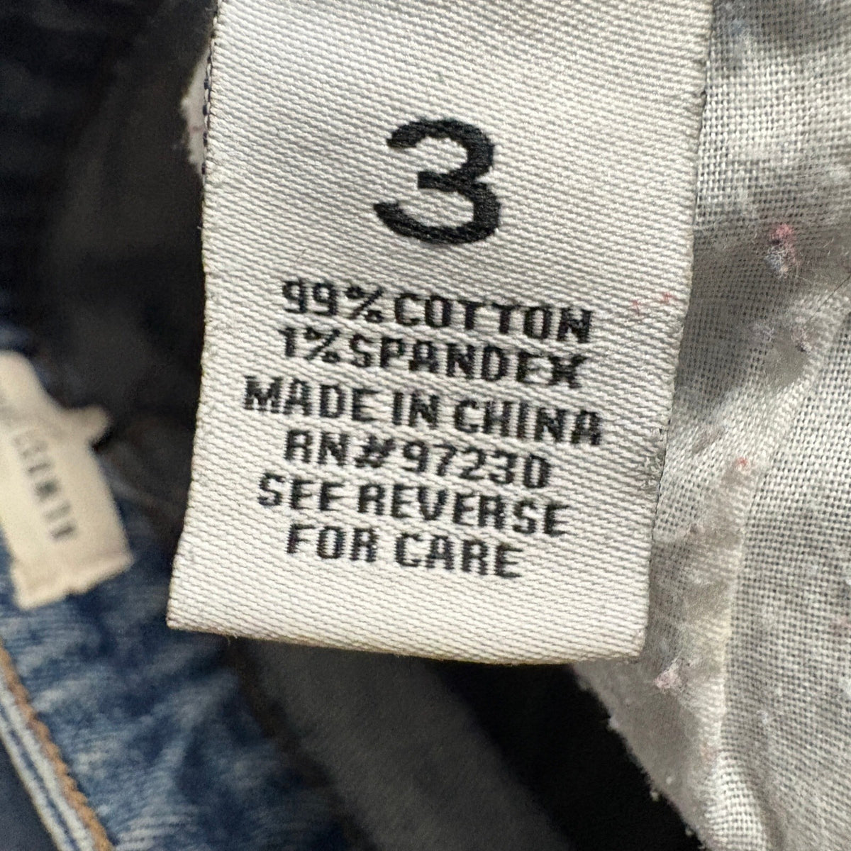 Almost Famous Two Tone Split Color Distressed Jeans Womens Size 3 Blue Denim