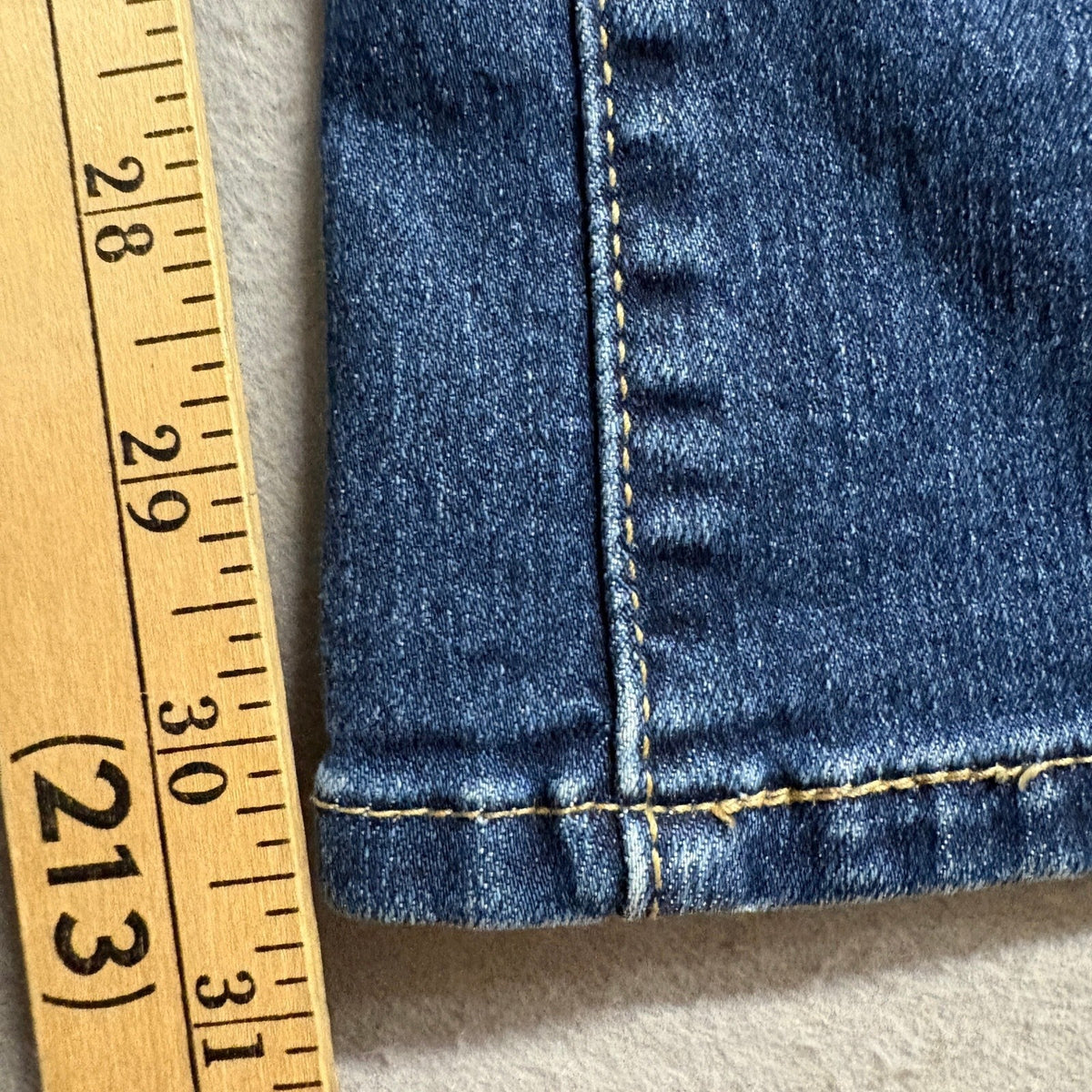 Levi's 725 High Rise Bootcut Jeans Womens 30x32 Blue Denim Front Seam Stretch