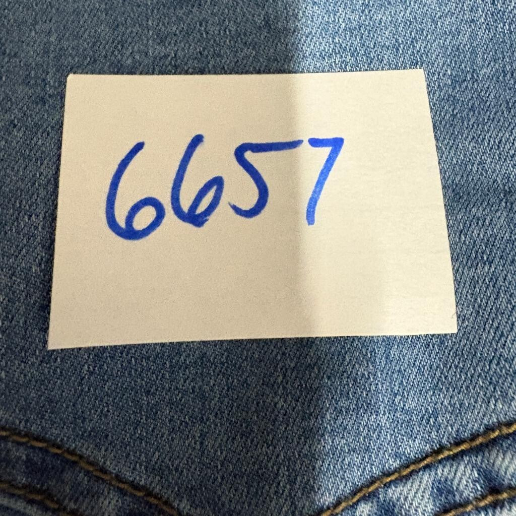 Bold Elements Women Skinny Jeans Size 8 Light Wash Repreve Recycled Denim