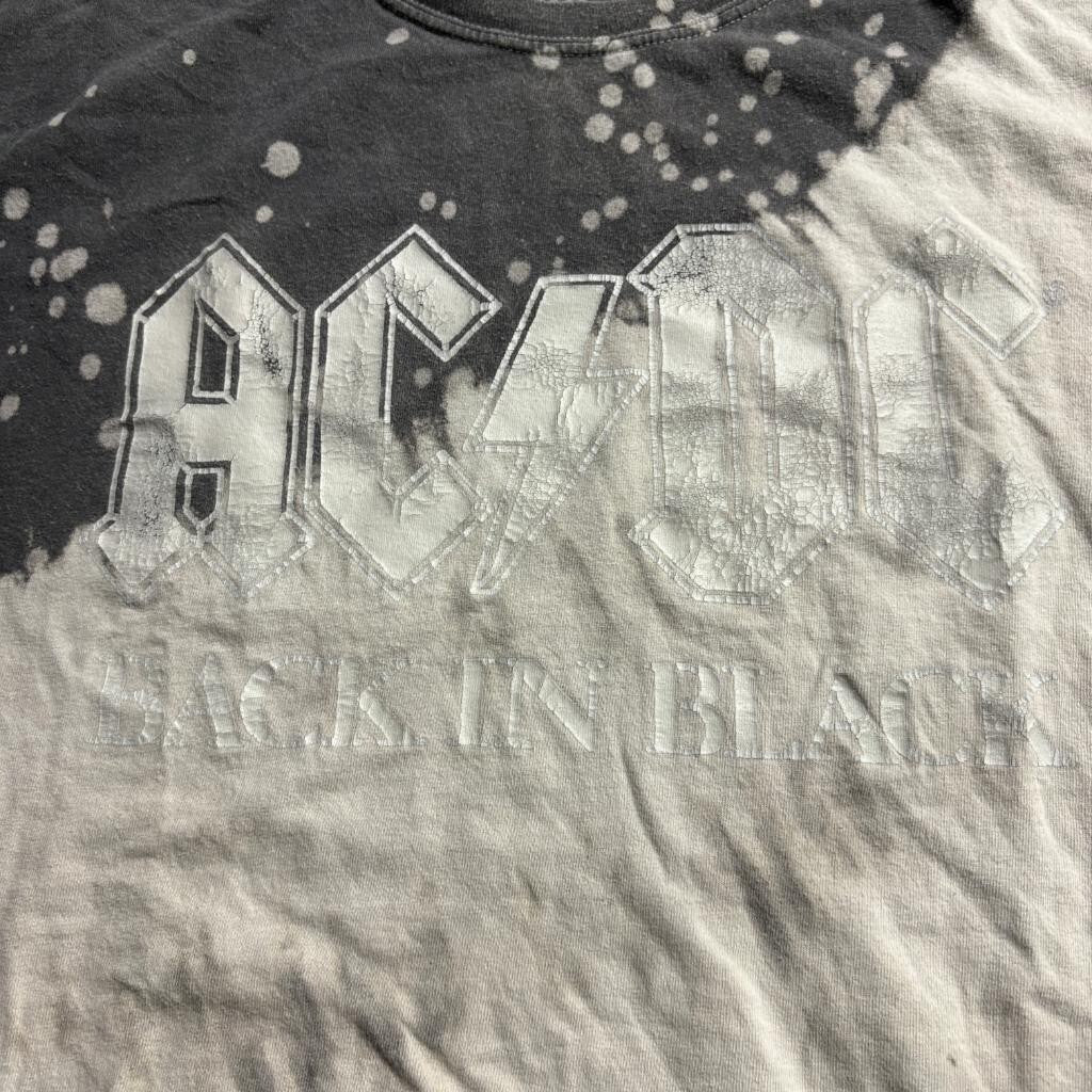 ACDC Back in Black Bleach Dye Graphic T-Shirt Mens Large Black White Band Tee