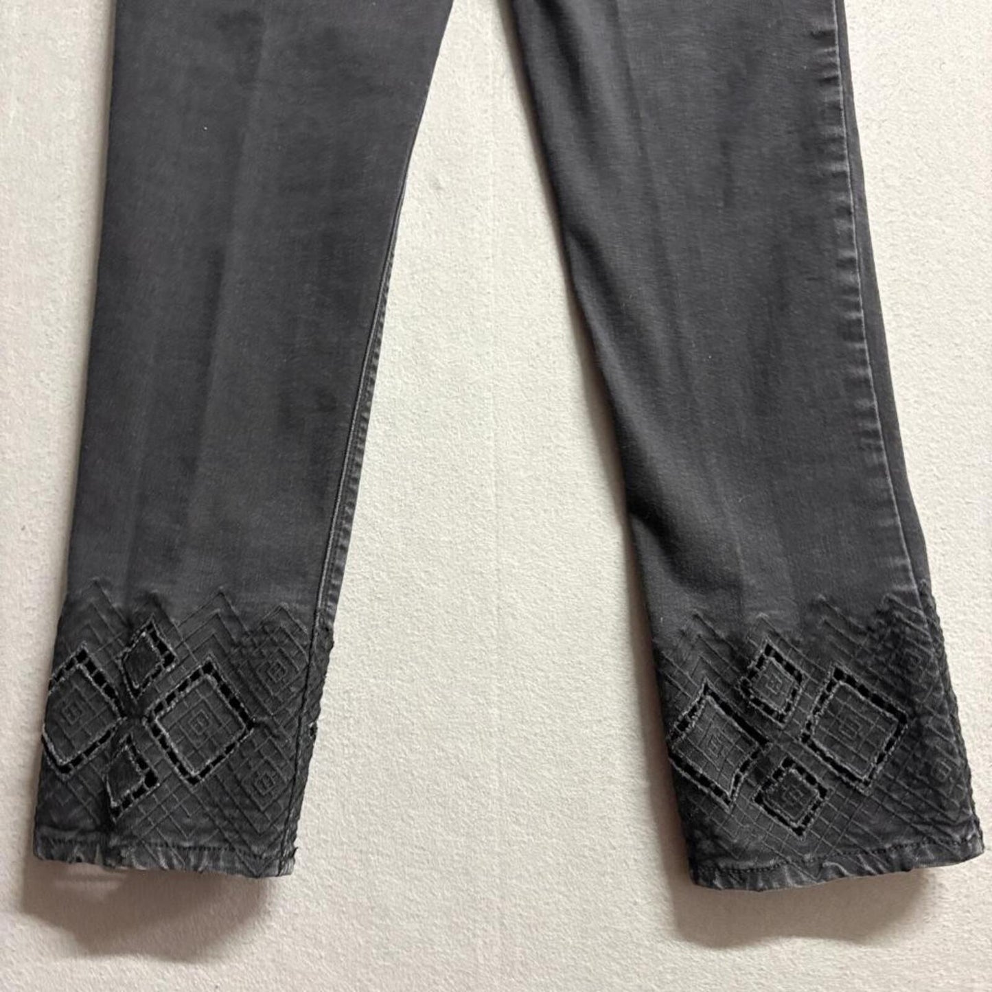 White House Black Market Jeans Womens 4L Black Straight Crop Embroidered Hem