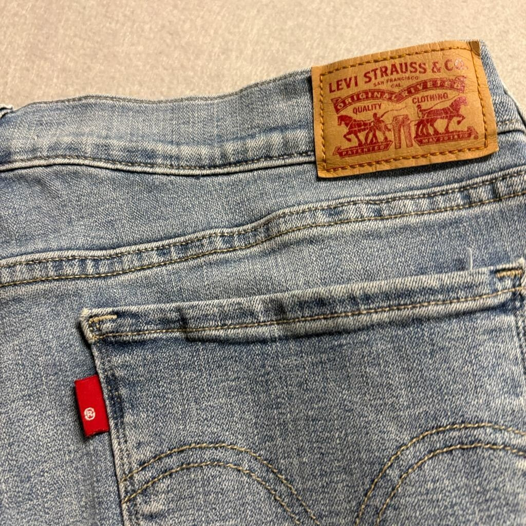 Levis 505 Straight Leg Jeans Womens 14L W32 L34 Light Wash Denim Blue