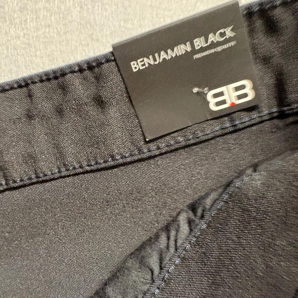 Benjamin Black Slim Jeans Mens 46x32 Navy Blue Stretch Denim Pants NWT