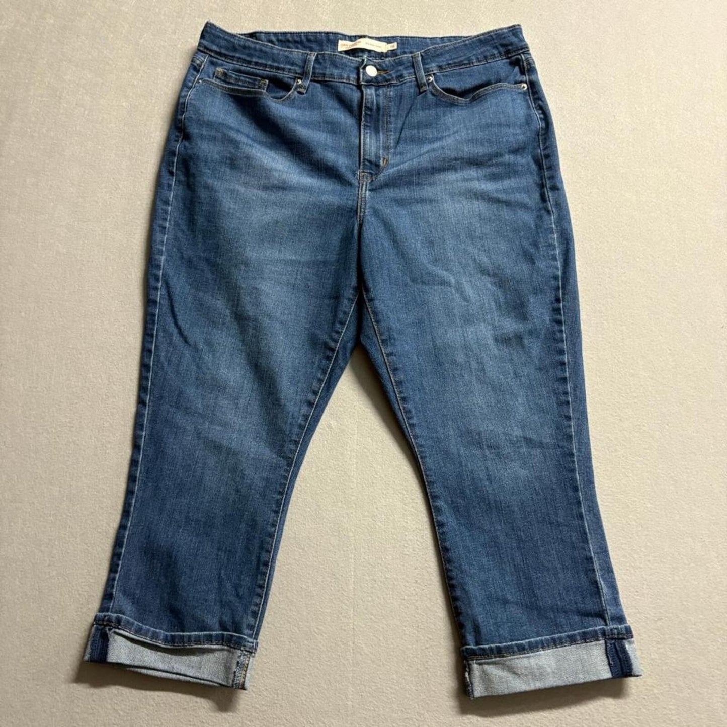 Signature by Levi Strauss Co Womens Mid Rise Capri Jeans Size 16 Blue Denim