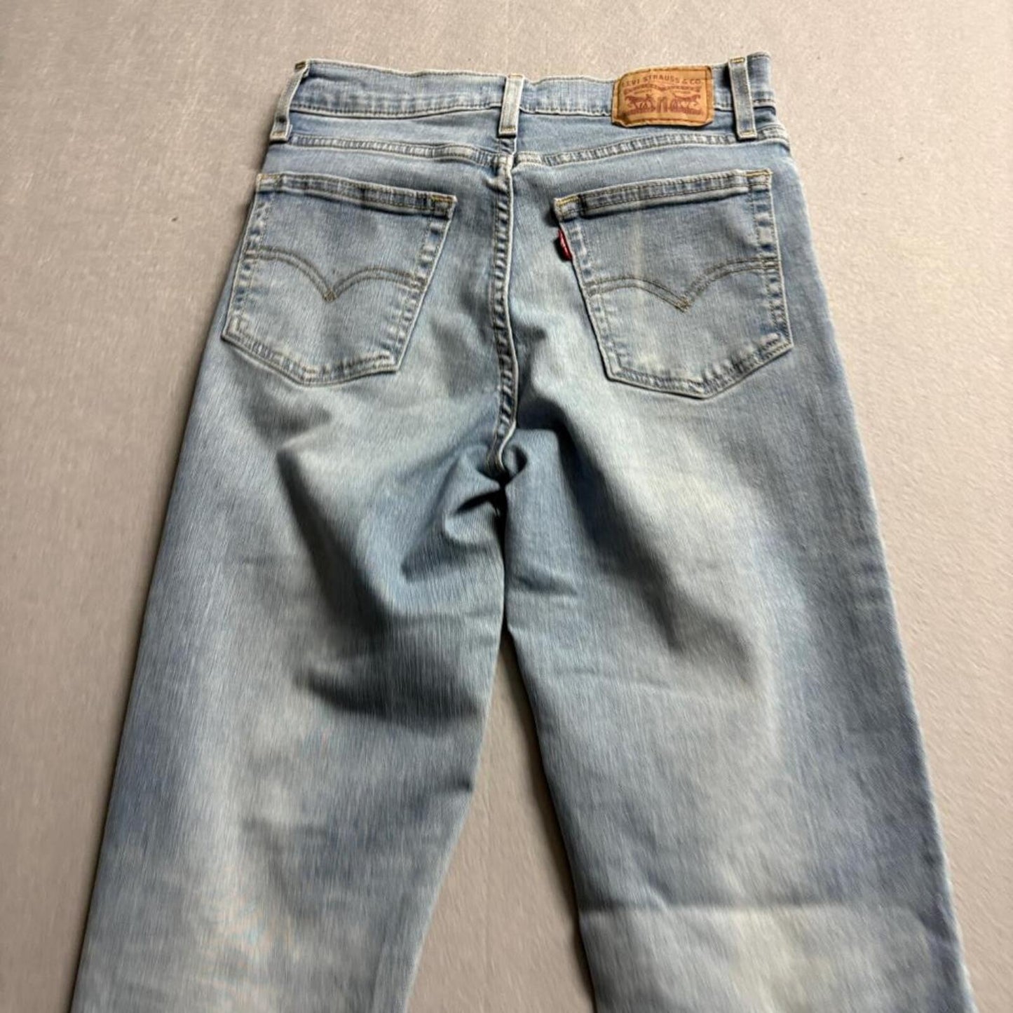 Levi's 724 High Rise Straight Jeans Womens 27x32 Distressed Ripped Light Wash
